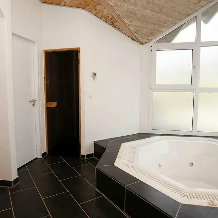 Prázdninový dům Five-bedroom Holiday In Lokken 4