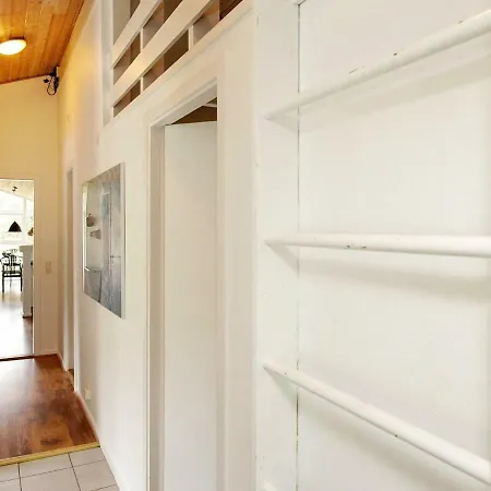 Five-bedroom Holiday In Lokken 4